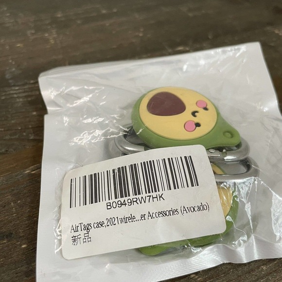 Avocado Air Tags Keychain Two Cases 2021 GPS Smile Character Soft Silicone - Picture 3 of 4